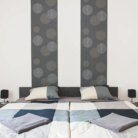 Hostel Bon *