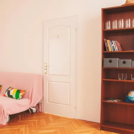 Hostel Bon
